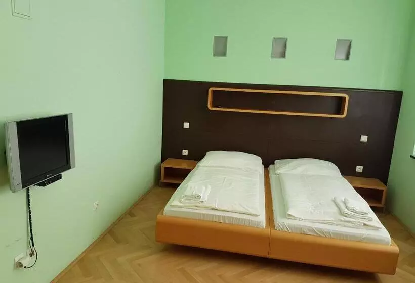 Majatalo Penzion Bránabeskyd