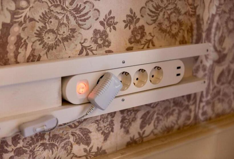 مسافرخانه Lotte The Backpackers