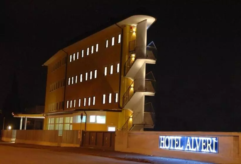 Hotel Alveri