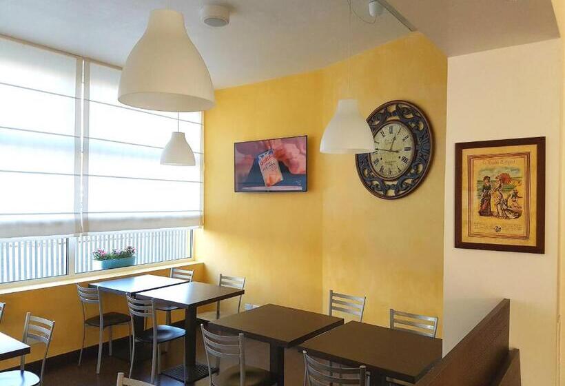 בית מלון כפרי Alveri