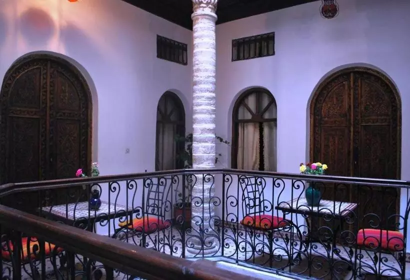 Hotel Caverne D Ali Baba