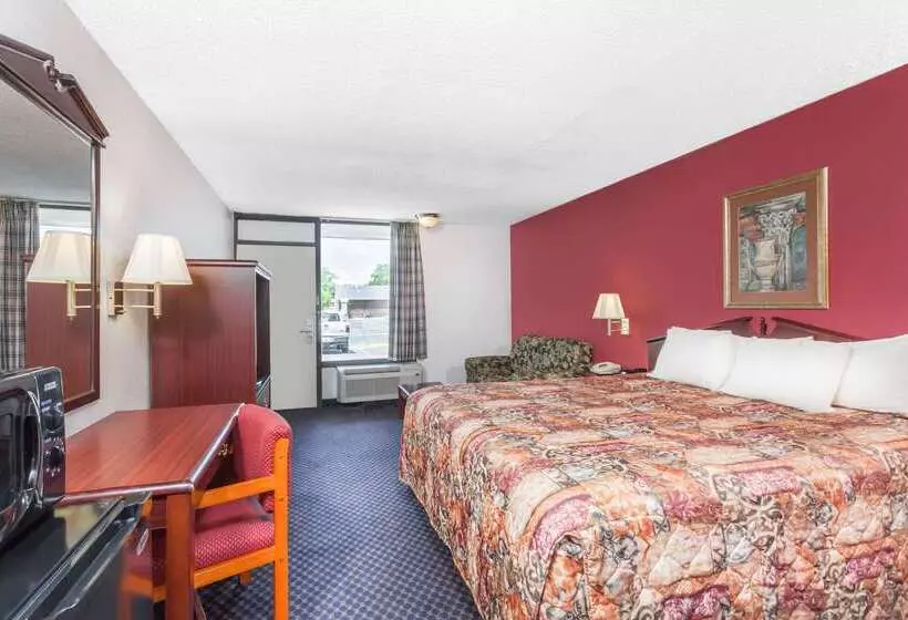 בית מלון כפרי Days Inn By Wyndham Martin