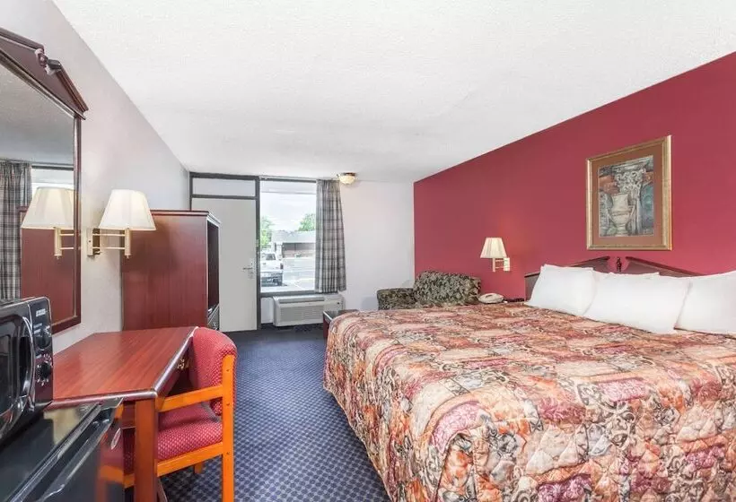 בית מלון כפרי Days Inn By Wyndham Martin