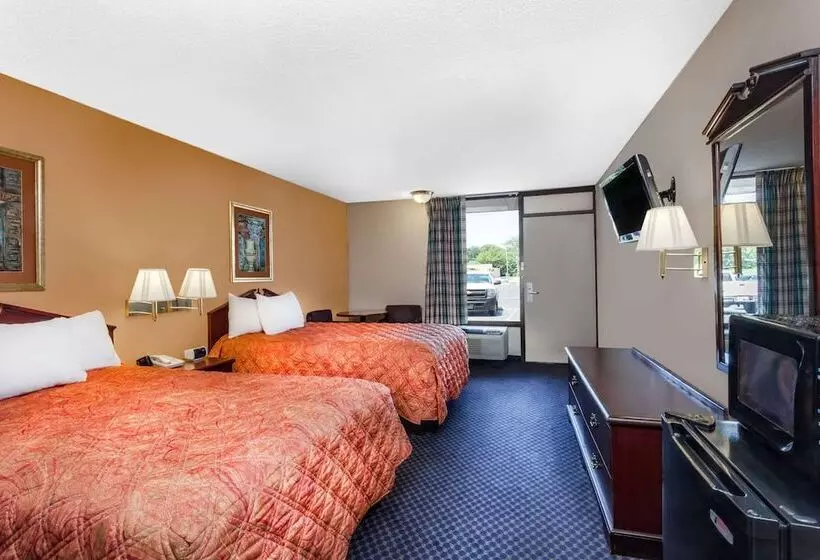 בית מלון כפרי Days Inn By Wyndham Martin