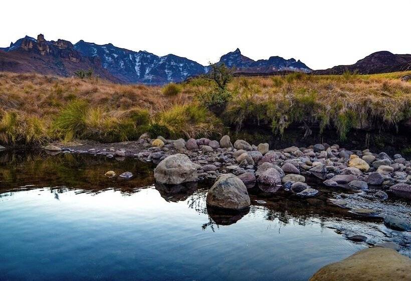 호텔 Gooderson Drakensberg Gardens Golf & Spa Resort