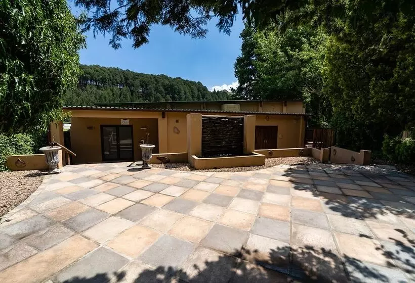 Hotel Gooderson Drakensberg Gardens Golf & Spa Resort