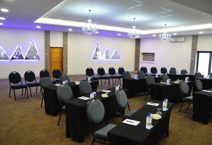 호텔 Gooderson Drakensberg Gardens Golf & Spa Resort