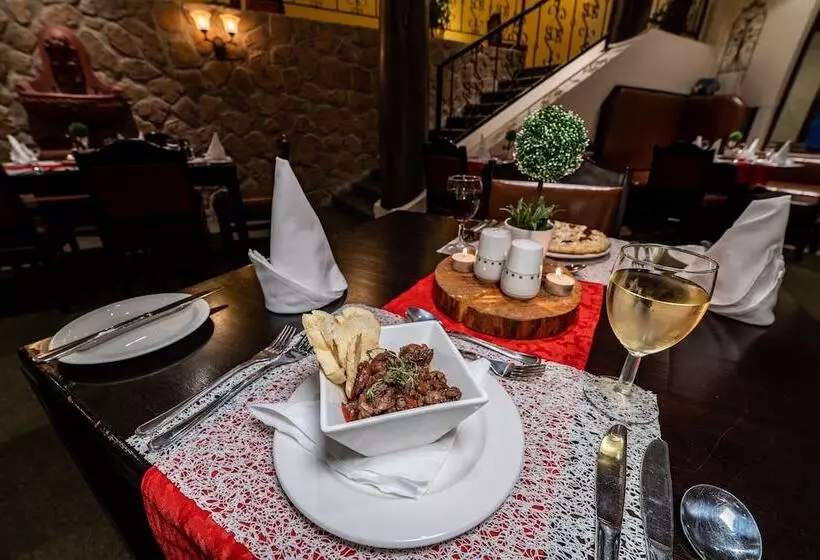 Hotel Gooderson Drakensberg Gardens Golf & Spa Resort
