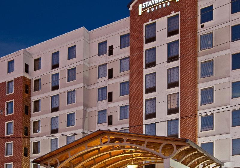 هتل Staybridge Suites Indianapolis Downtown Convention Center, An Ihg
