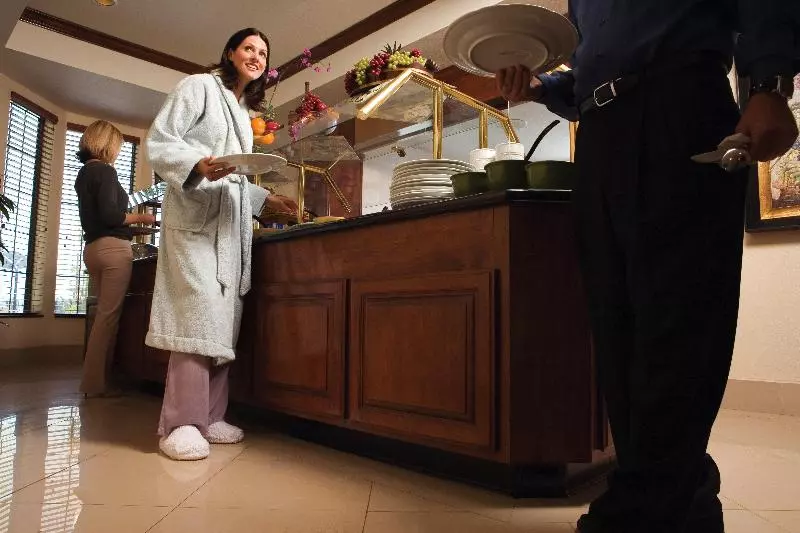 호텔 Staybridge Suites Indianapolis Downtown Convention Center, An Ihg