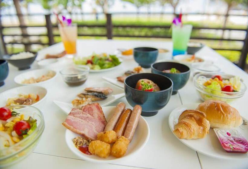 Hotel The Beach Tower Okinawa