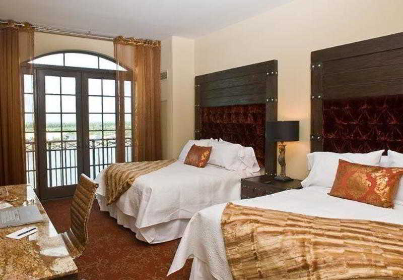 The Bohemian Hotel Savannah Riverfront, Autograph Collection