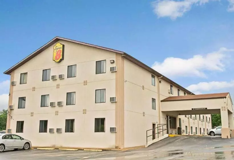 모텔 Super 8 By Wyndham Eureka/six Flags Nearby