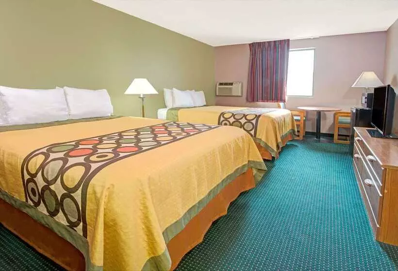 모텔 Super 8 By Wyndham Eureka/six Flags Nearby