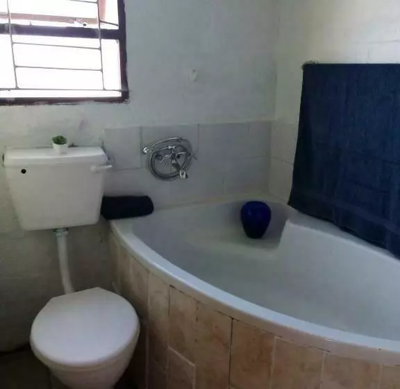 Aamiaismajoitus (B&B) Amelia's Cottage