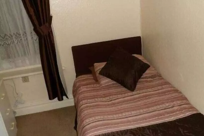 ホテル Ardwick House