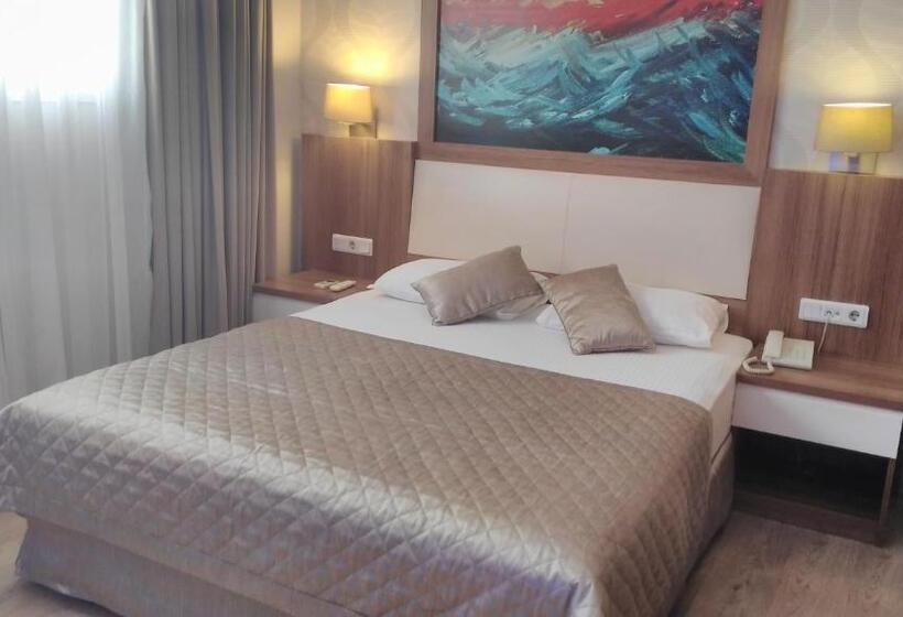 هتل Baylan İzmir