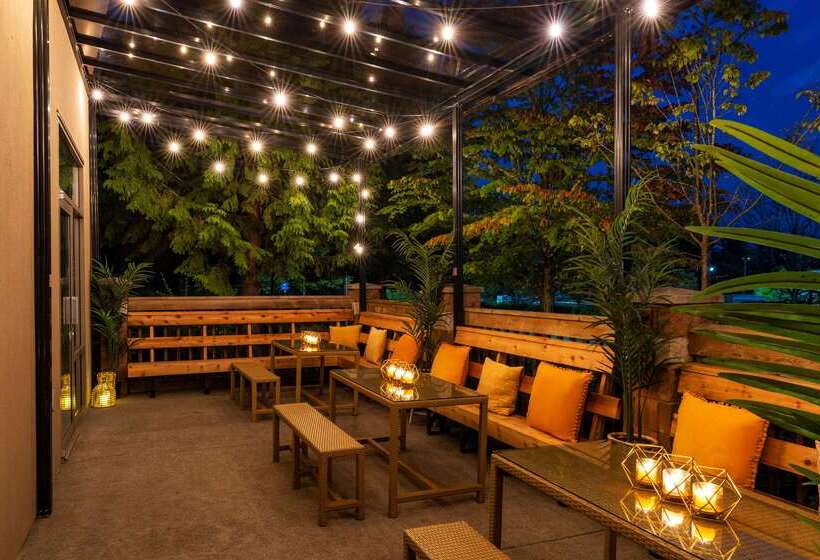 בית מלון כפרי Comfort Inn & Suites