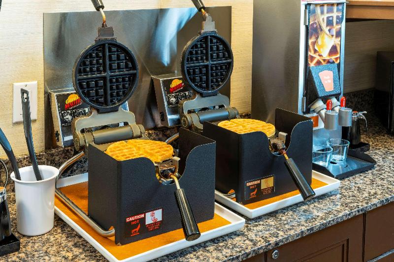 בית מלון כפרי Comfort Inn & Suites