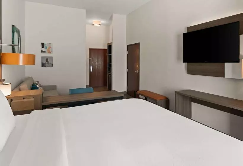 Отель Comfort Suites Granbury