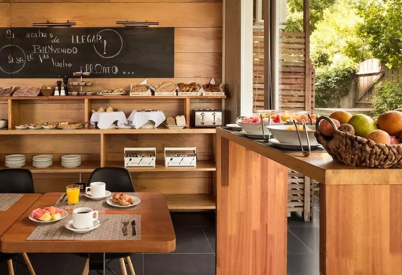 Отель Costa Colonia Riverside Boutique