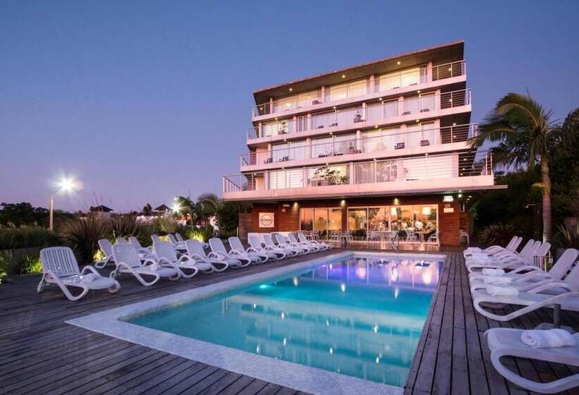 فندق Costa Colonia  Riverside Boutique