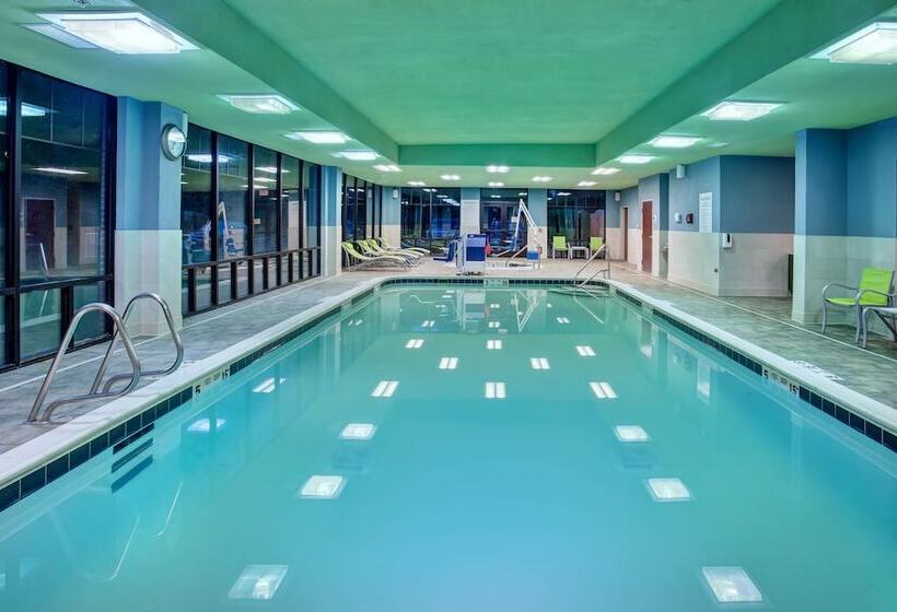 בית מלון כפרי Holiday Inn Express & Suites Rochester Webster By Ihg