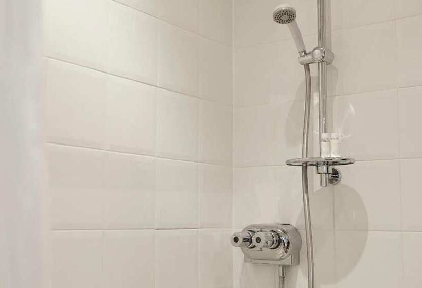 בית מלון כפרי Palm Court