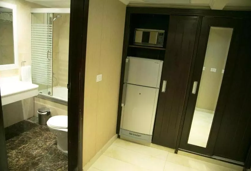 هتل Queens Suite