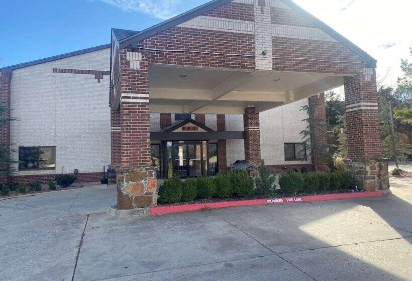 فندق Surestay Plus  By Best Western Edmond