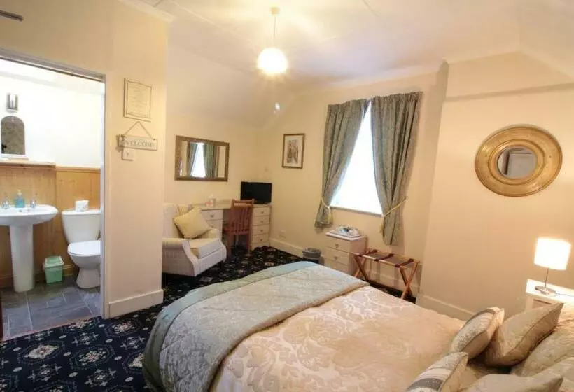 Hotel The West Bank Guest House