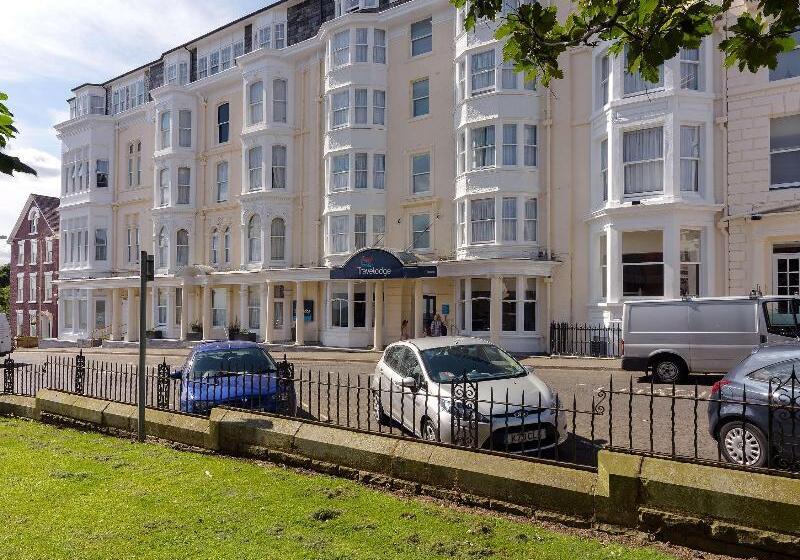 Отель Travelodge Scarborough St Nicholas