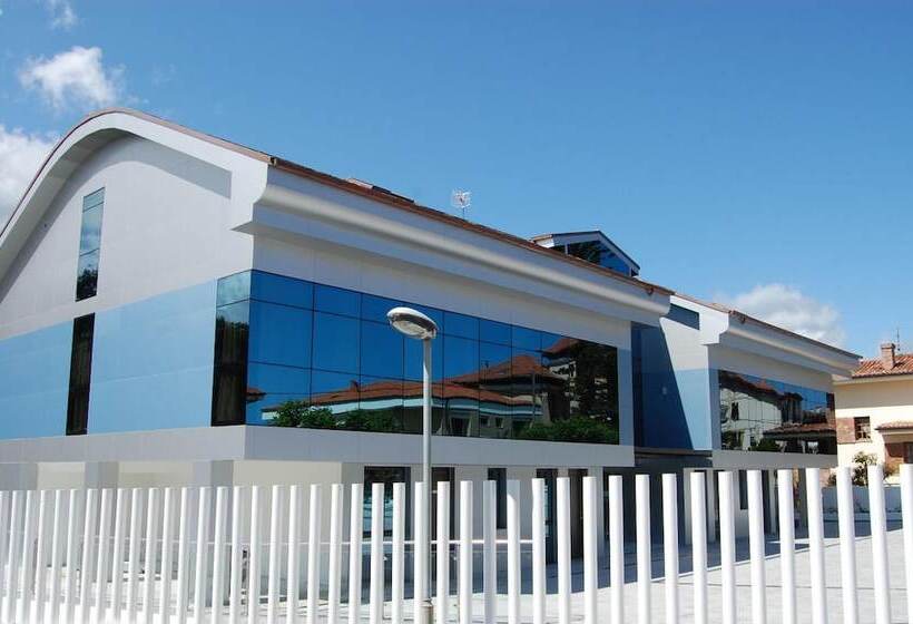 Отель Villa Rosario Ii, Edificio Moderno