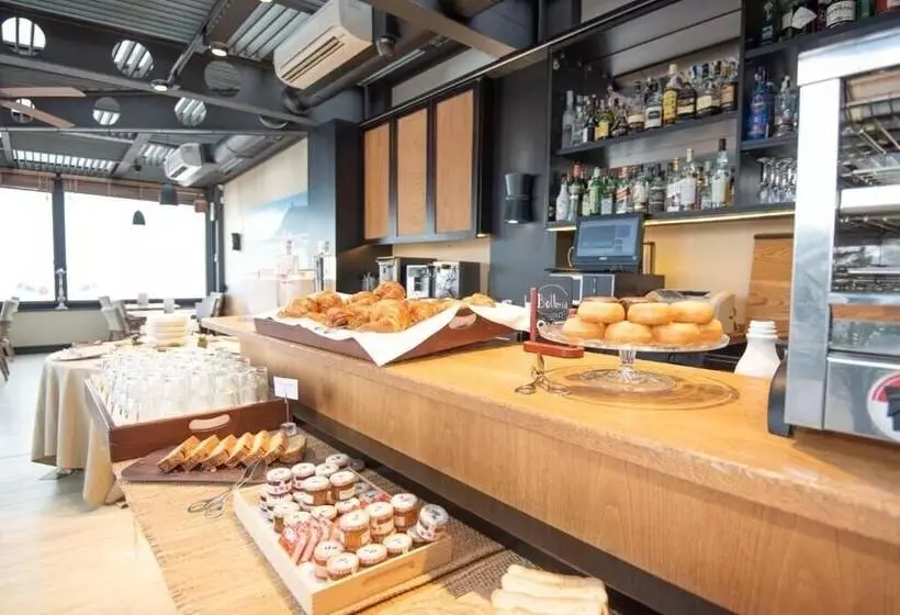 호텔 Villa Rosario Ii, Edificio Moderno