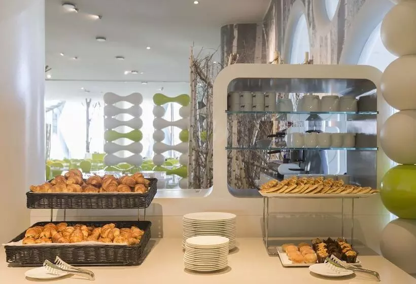 هتل Voco Milan Fiere, An Ihg