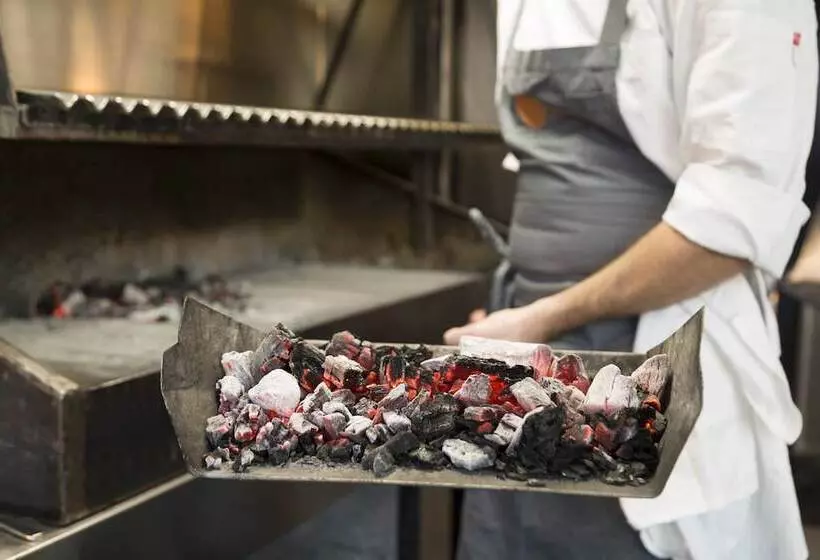 هتل Voco Milan Fiere, An Ihg