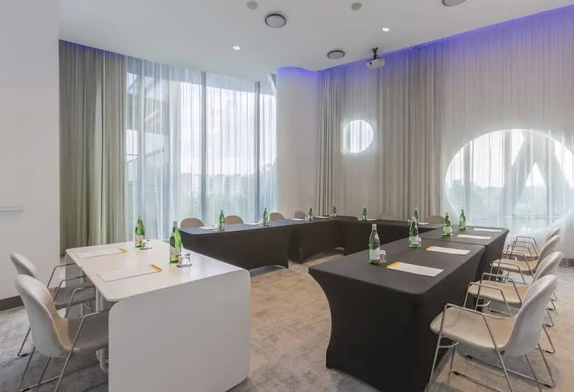 هتل Voco Milan Fiere, An Ihg