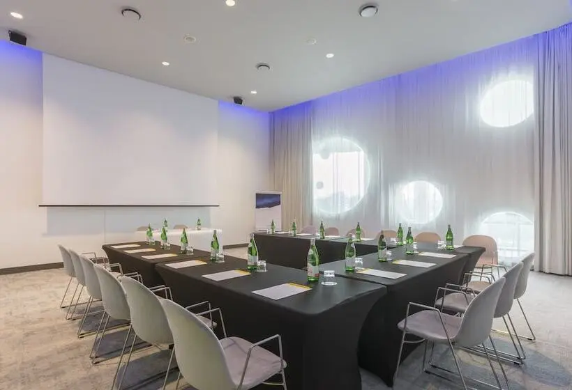 هتل Voco Milan Fiere, An Ihg