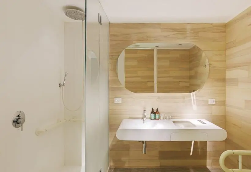 هتل Voco Milan Fiere, An Ihg