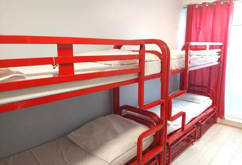 Astor Victoria Hostel