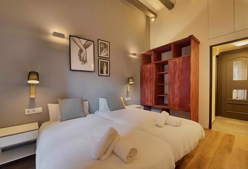 Aqua Apartment By Olala Homes