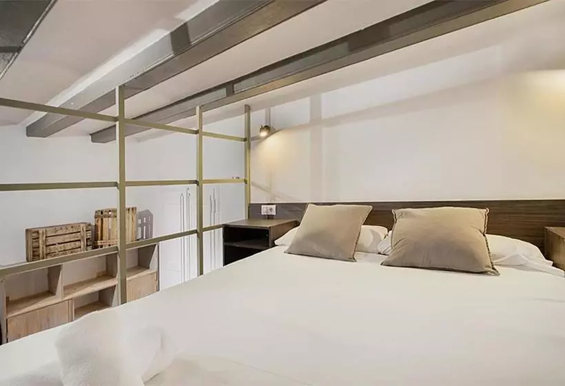 Aqua Apartment By Olala Homes