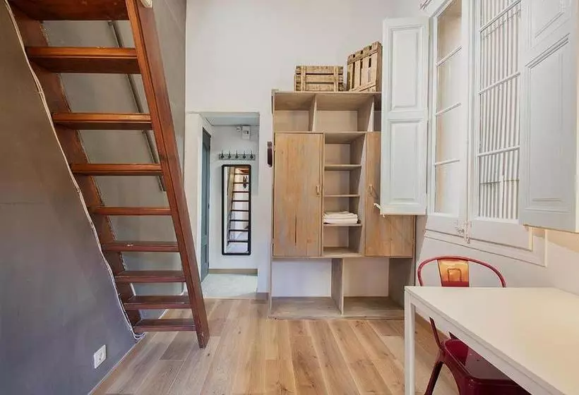 Aqua Apartment By Olala Homes