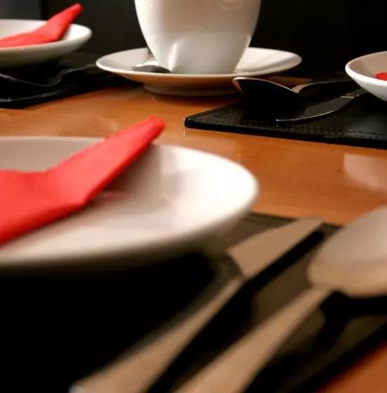 تختخواب و صبحانه Newton