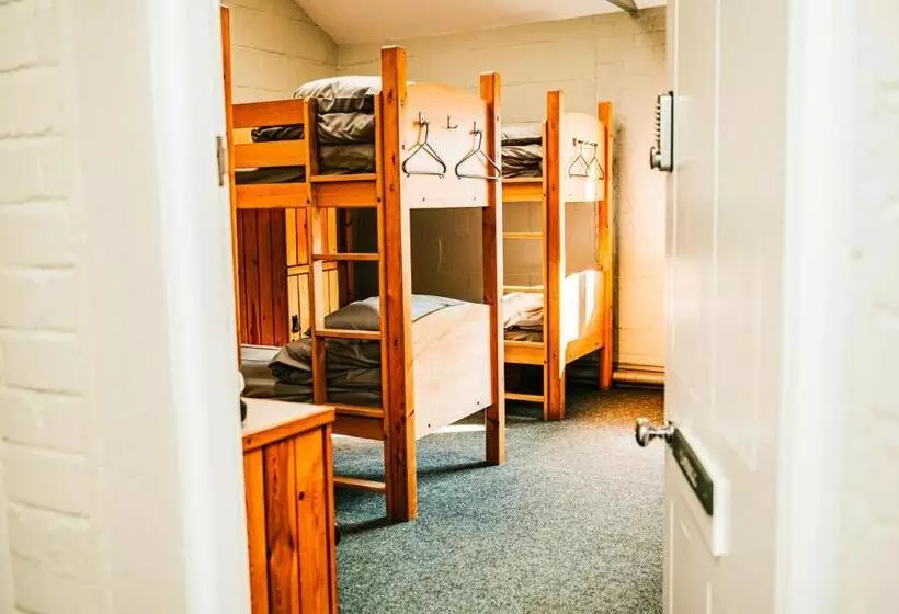 Denton House Hostel