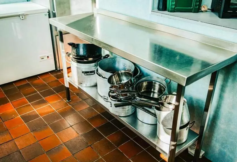 Denton House Hostel