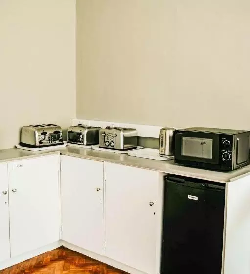 Denton House Hostel