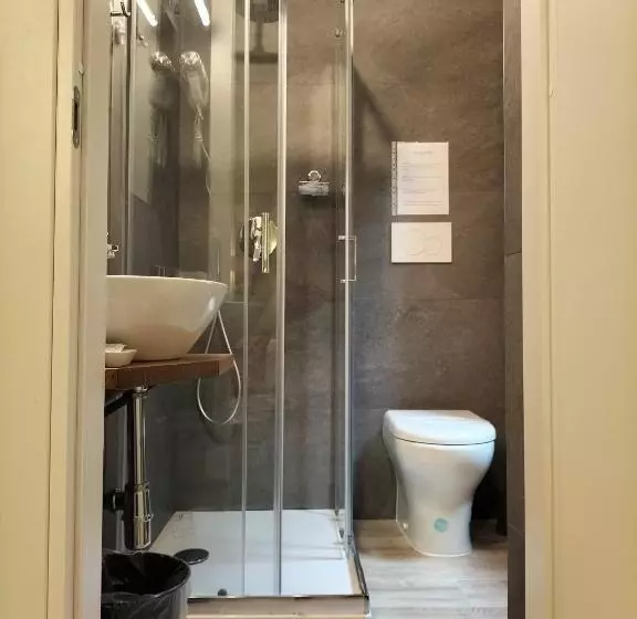 ホテル Camilla Guelfa