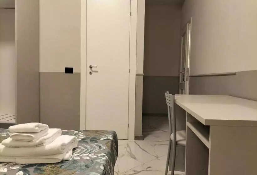 ホテル Camilla Guelfa