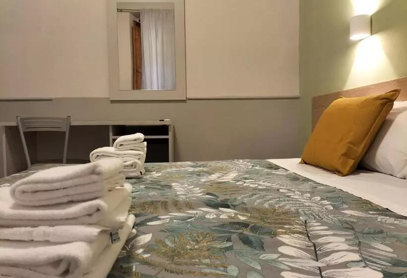 ホテル Camilla Guelfa